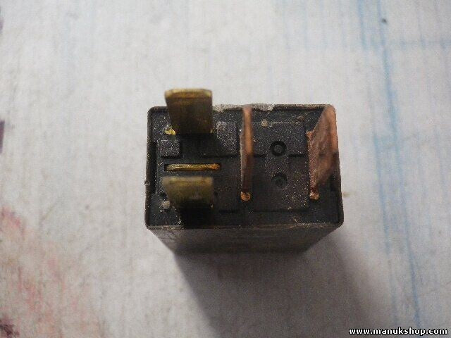 Relé Hyundai Santa Fe I30 Kia 952202S000 95220-2S000 95220 2S000 DC12V35A DC12V