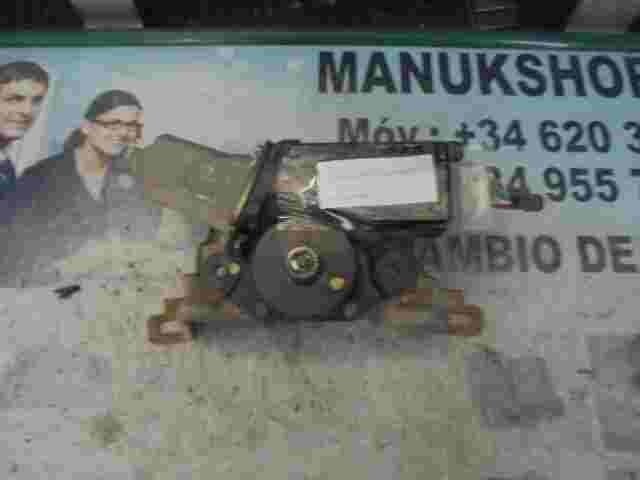 Motor techo Toyota Land Cruiser 90 J90 8873599631