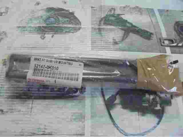 Montaggio paraurti anteriore staffa. Toyota Hilux 521470K010 52147-0K010
