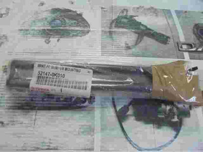 Montaggio paraurti anteriore staffa. Toyota Hilux 521470K010 52147-0K010