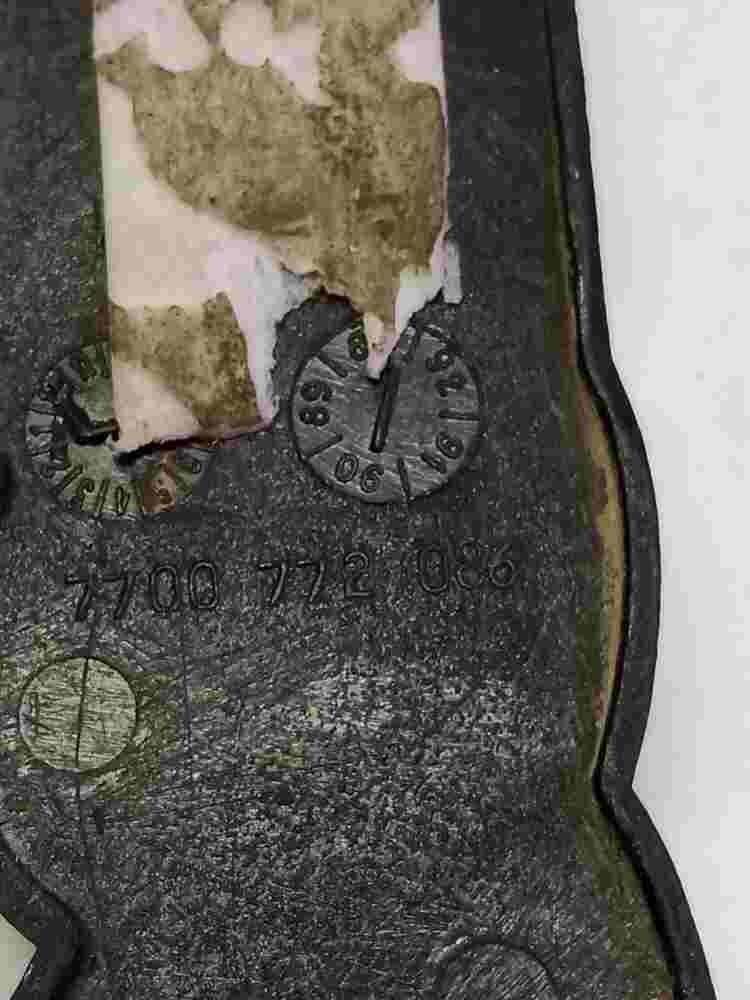 Emblema  Nissan Primera P10 2.0 SLX 17cm.