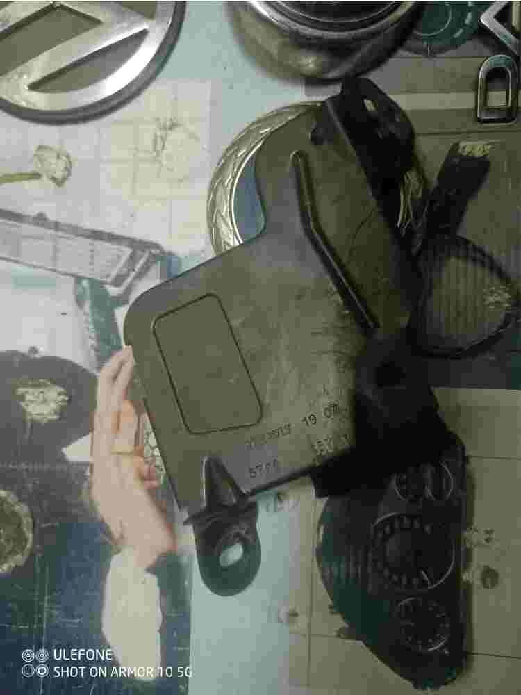 Soporte ABS Renault Laguna ESPACE 8200808145 8200001333 721050201 721040201