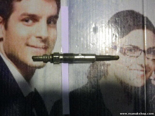 Bujía de precalentamiento Mitsubishi Nissan Opel Renault Suzuki 0100226373