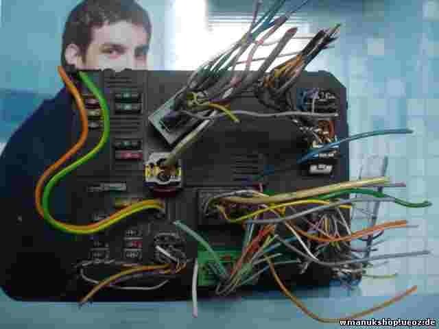 Scatola fusibili relè Citroën Peugeot BSI E02-00 9652474780 S118085220C