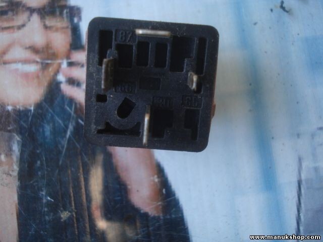 Relé BMW E31 E34 E38 E39 8365326 0332019168