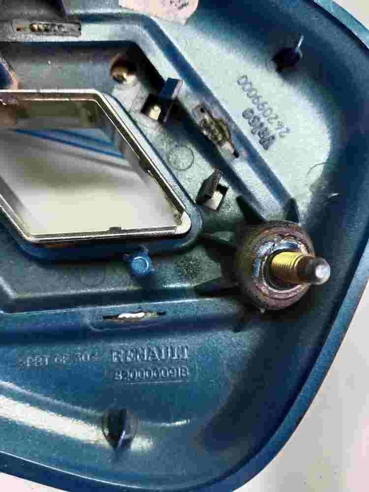 Emblema Renault Clio II 8200060918 82 00 060 918 Valeo 242099000 13.5cm.