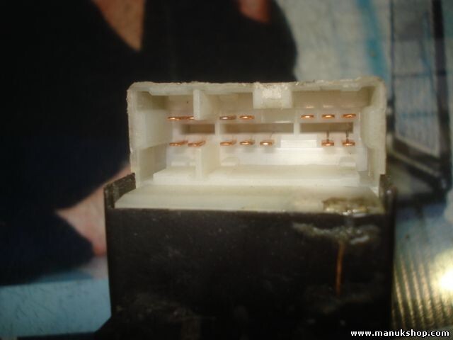 mando botonera elevalunas Nissan Terrano Ford Maverick 809612X801 80961 2X801