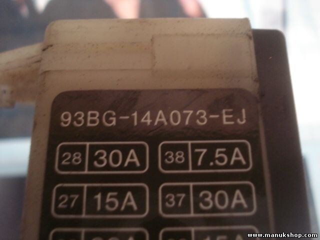 Caja de fusibles Ford Mondeo 93BG14A073EJ 93BG-14A073-EJ