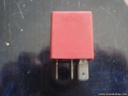 Relè Alfa Romeo Fiat Lancia BITRON B047E B047 E 46520412 0046520412