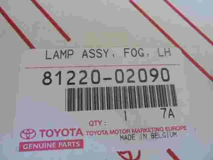 Faro antiniebla delantero izquierdo Toyota Corolla E12 E110 E120 8122002090