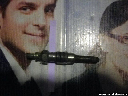 Bujía de precalentamiento Nissan Patrol A-4-28 CHAMPION-CH68 11V