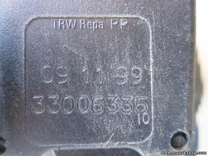 Cierre cinturon de seguridad delantero izquierdo Mitsubishi Pajero 30006335