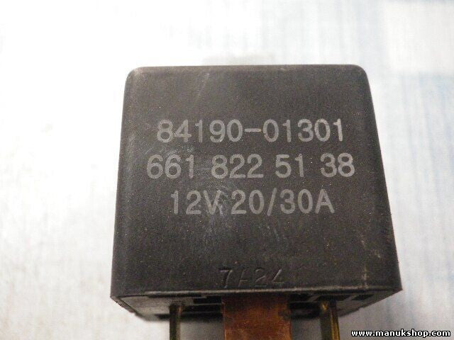 Relé Ssang Yong 8419001301 6618225138 661 822 51 38 12V 20 30A