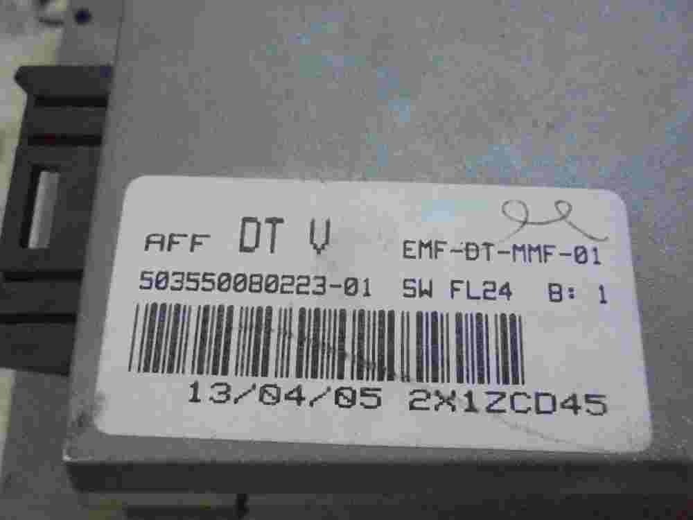 Navegación de la pantalla Fiat  EMFDTMMF01 2X1ZCD45 503550080223-01 SW FL24