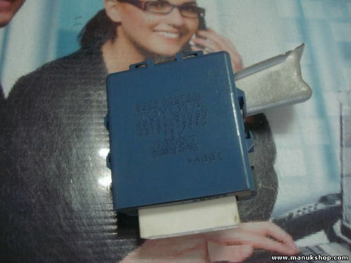 Receptor control de la puerta. Toyota Yaris 8598052050 85980-52050 0515003440 