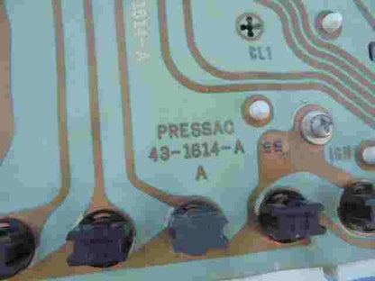 Cuadro de instrumentos Mitsubishi Carisma MR381347 MR 381347 431614AA 431614A