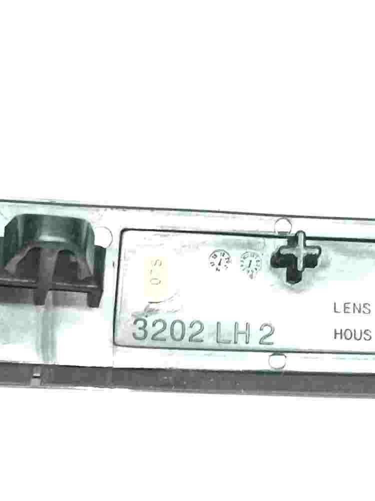 Reflector trasero izquierdo  VW Golf 7.5 (LH) 3202 5G0945105C 5G0.945.105.C