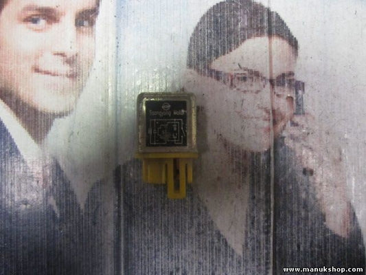 Relé  Ssangyong Musso 602 EL Bj. 96 8413005000 84130-05000