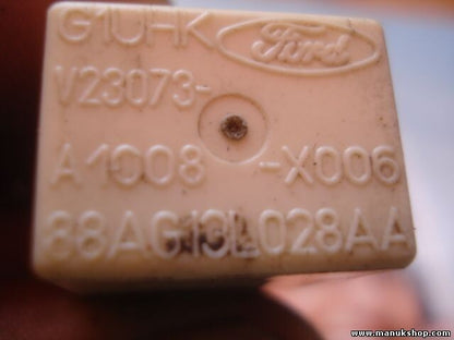 Relé  Ford Escort GAL Fiesta Mondeo B47PG 88AG13L028AA B47PG 88AG 13L028AA