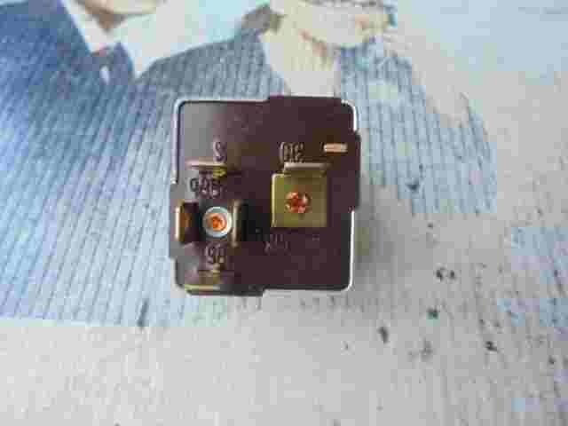 Relé  Webasto 491322 491 322 899231 89 92 31 12V