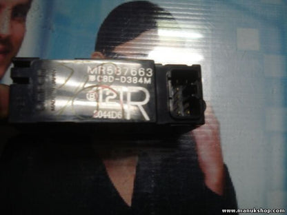 mando botonera elevalunas Mitsubishi Colt MR587663 C8DD384M C8D-D384M