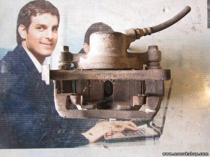 Pinza trasero izquierdo Mitsubishi Pajero Montero 9105