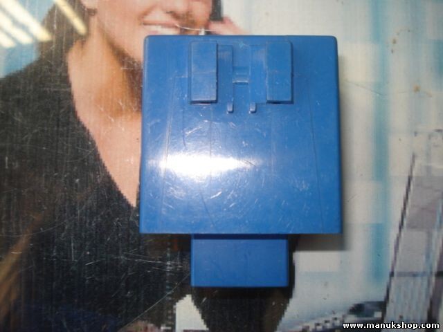 Relé Mazda 323F BJ (1998–2003) GE4T66810 GE4T 66 810