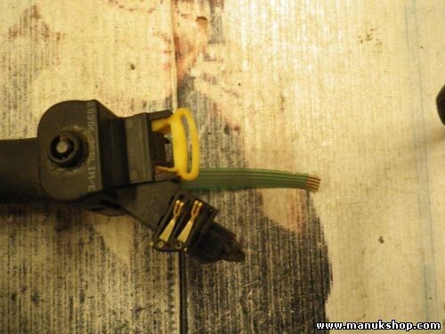 Mando limpia Peugeot 206 207 307 Citroen C3 C4 26608 PA6GF30 13