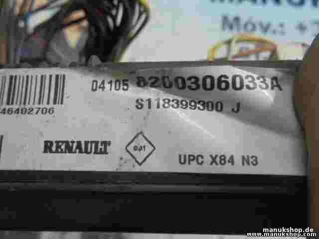 Caja de fusibles de relé Renault UPC X84 N3 8200306033A SIEMENS S118399300J
