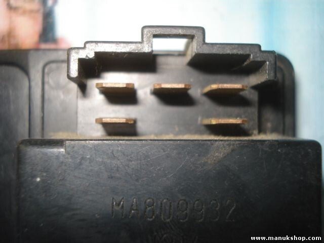 Relé Mitsubishi Pajero II V20 91-00 MA809932