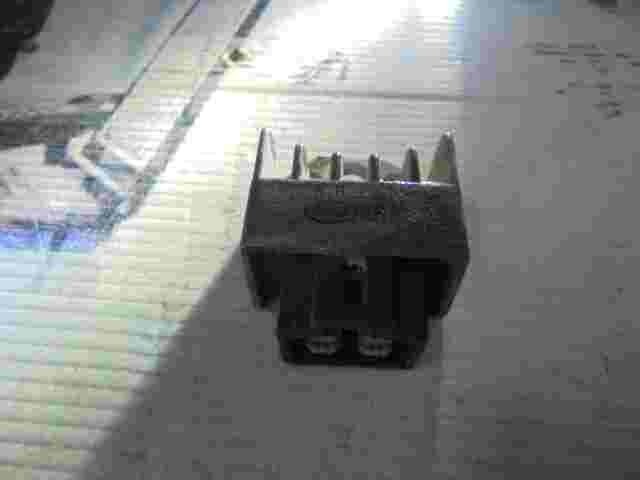 Regolatore raddrizzatore di tensione SGR Honda C90 CG12 KRP 58231 KRP58231