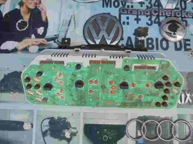 Cuadro de instrumentos Kia Rio KF94003FD140 KF 94003-FD140 20021018 200426200K