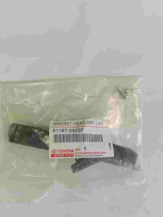 Bracket Headlamp LWR RH  Toyota Avensis II 2003-2008 8119705020 81197-05020