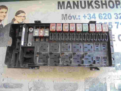 Caja de fusibles Land Rover Discovery 2 1999-2004 YQE103800 YQE 103 800