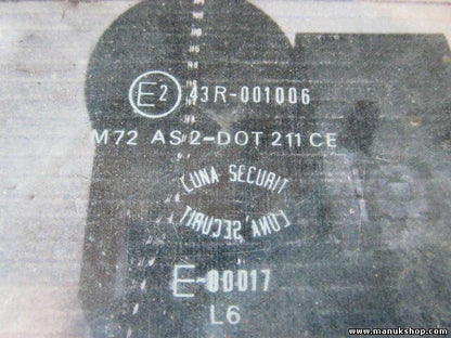 Triángulo Cristal de la puerta trasero izquierdo Suzuki Samurai SJ 43R001006 