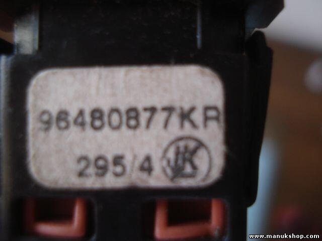 Interruptor de emergencia warning Citroen C4 07-10 96480877KR
