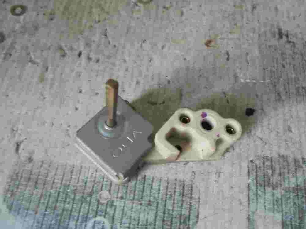 Potenciómetro iluminación de instrumentos Mercedes W201 VDO 323640 2015424766