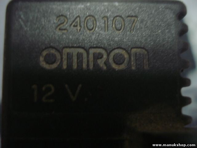 Relé de la bomba de combustible Citroen Peugeot 406 OMRON BITRON 240107