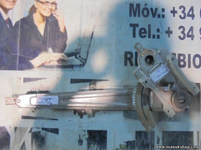 Meccanismo sollevatore posteriore destro Nissan GR I Y60 GR 2.8 TD 1989 - 2002