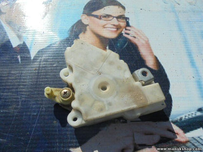 Cerradura actuador cierre centralizado de portón trasero Nissan 8055301U61