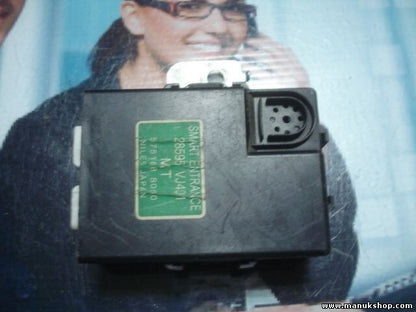 Centralita elegante entrada Nissan Navara Pick up (D22) 28595VJ401 575188 8060