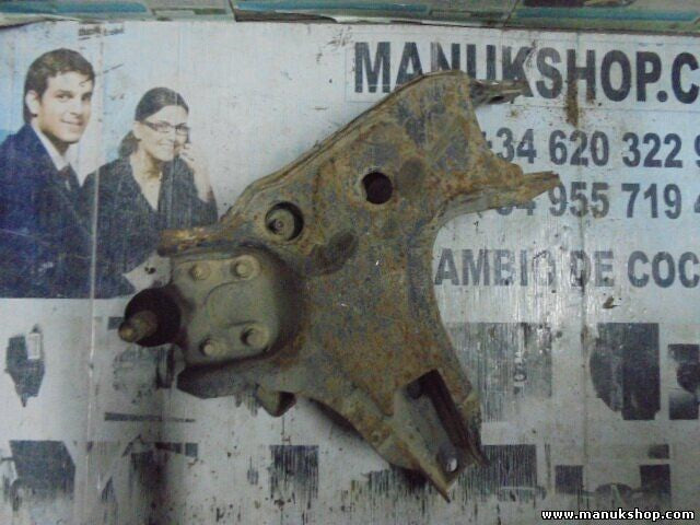 Brazo de suspensión delantera derecha Nissan Terrano II R20 4X4 545027F000