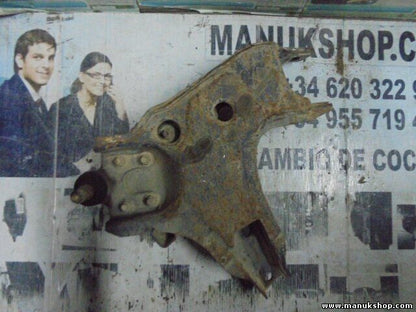 Brazo de suspensión delantera derecha Nissan Terrano II R20 4X4 545027F000