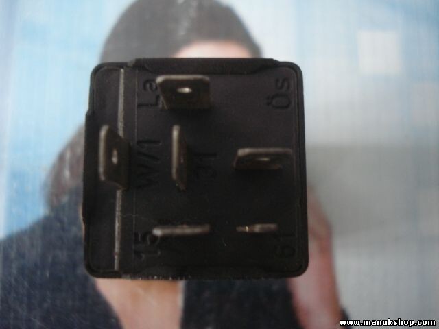 La presión de aceite supervisión de dispositivos relé Audi 80 813919082