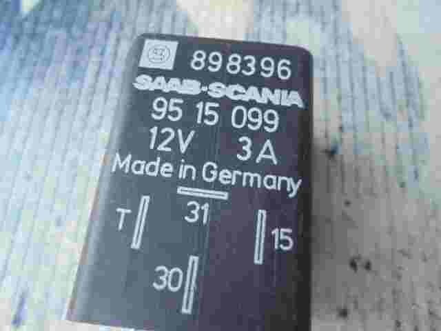 Relé  Saab 9000 9515099 95 15 099 898396 89 83 96 12V