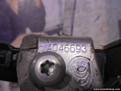  Cerradura puerta delantera izquierda Suzuki Grand Vitara 2007 A046693 AISIN 