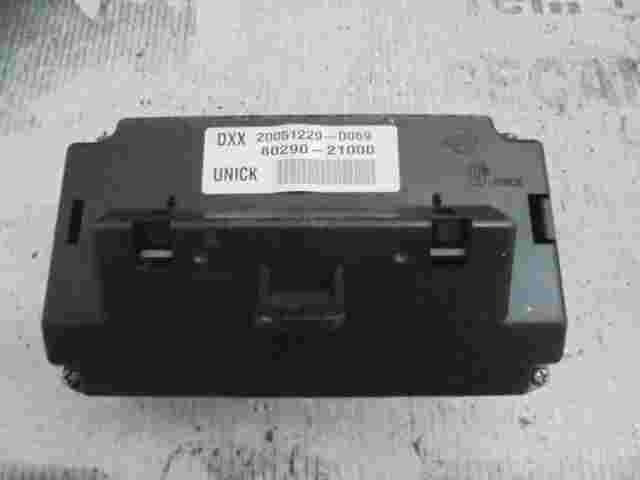 Pantalla del salpicadero SsangYong Rodius 8029021000 80290-21000 200512290069