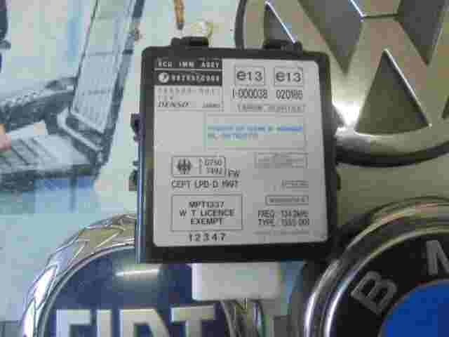 Control de la unidad de alarma inmovilizador módulo Subaru 88205FC000 1555000011