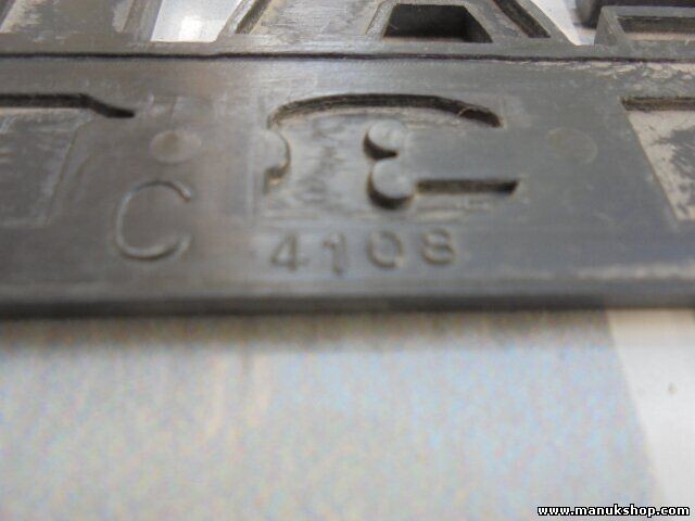 Anagramma Emblema SEAT 131 E C4108