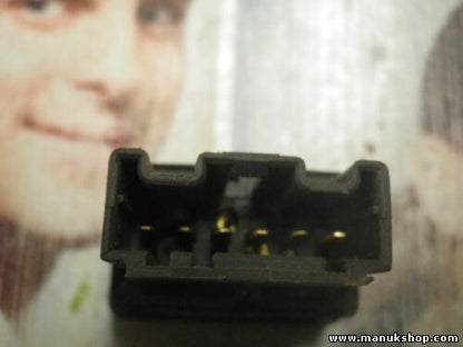 comando pulsante alzacristalli posteriore Land Rover Discovery Freelander YUF...